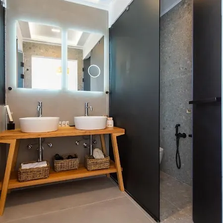 The Be House Apartman Ano Petali