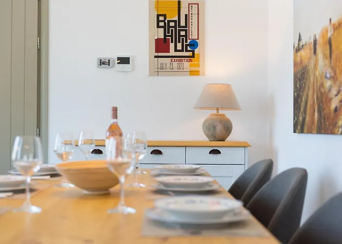 Apartament The Be House Ano Petali