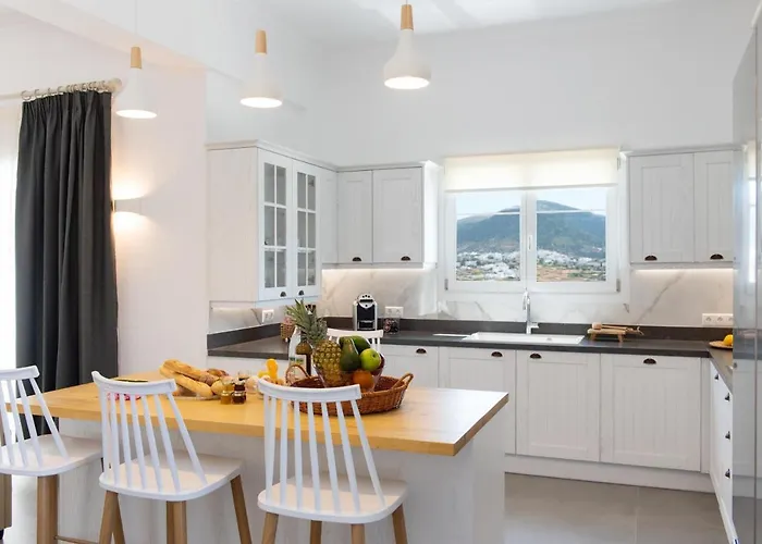 The Be House Ano Petali